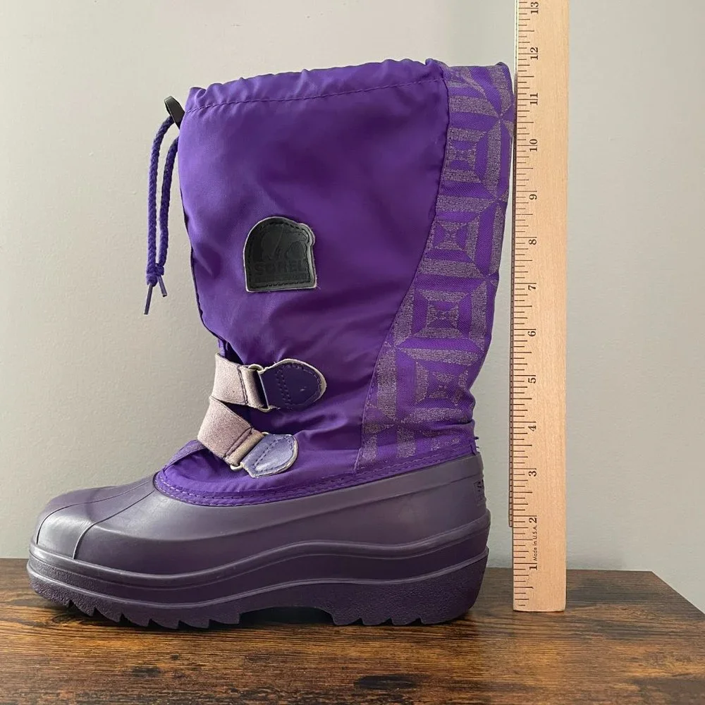 Sorel illumiNite Youth Girl's Size 4 Shoes Purple Lined Weatherproof Winter Boot